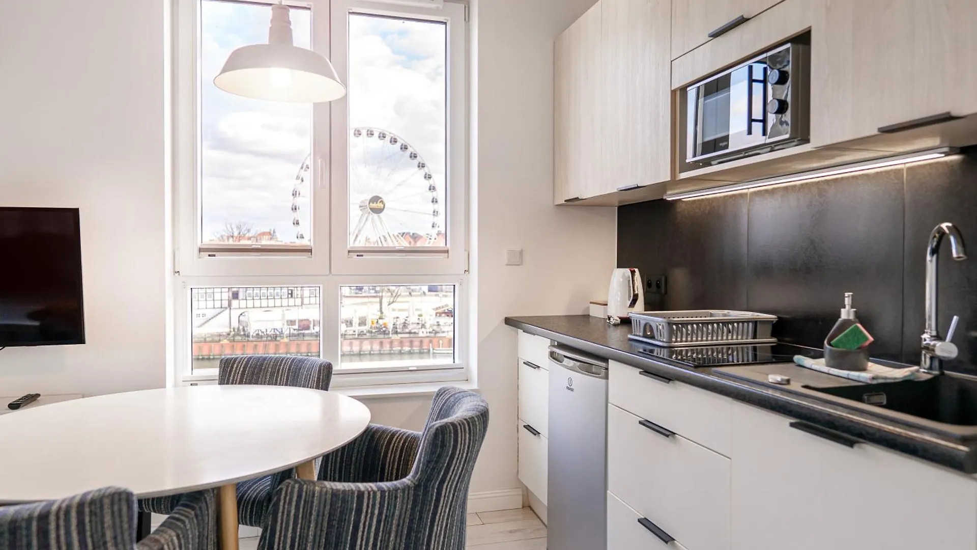*** Lägenhetshotell Chrobry Apartamenty Gdansk Grodzka 10 Polen