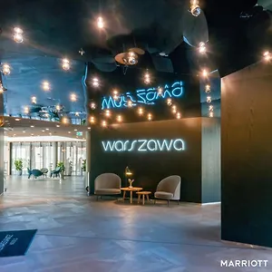 renaissance-warsaw-airport-hotel.warsawhotelspoland.com/